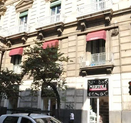 Centro ゲストハウス カターニア