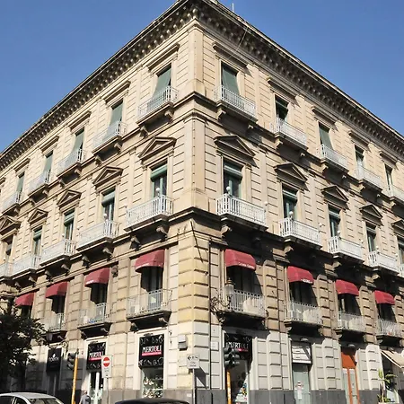 Centro ゲストハウス カターニア